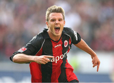 换上更具侵 换上更具侵